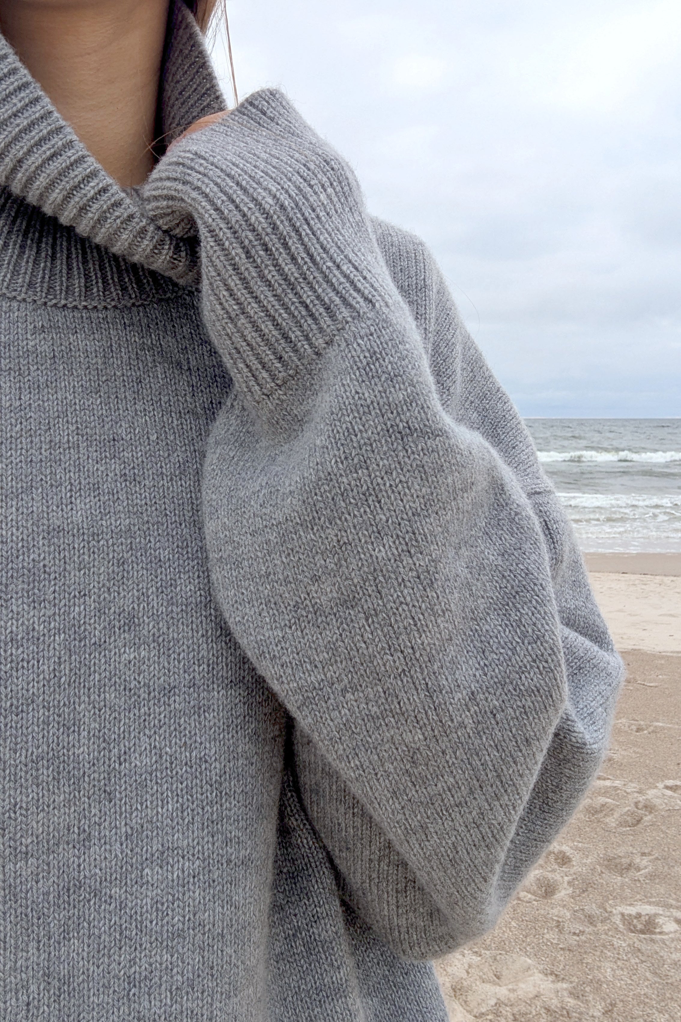 Light_gray turtleneck sweater